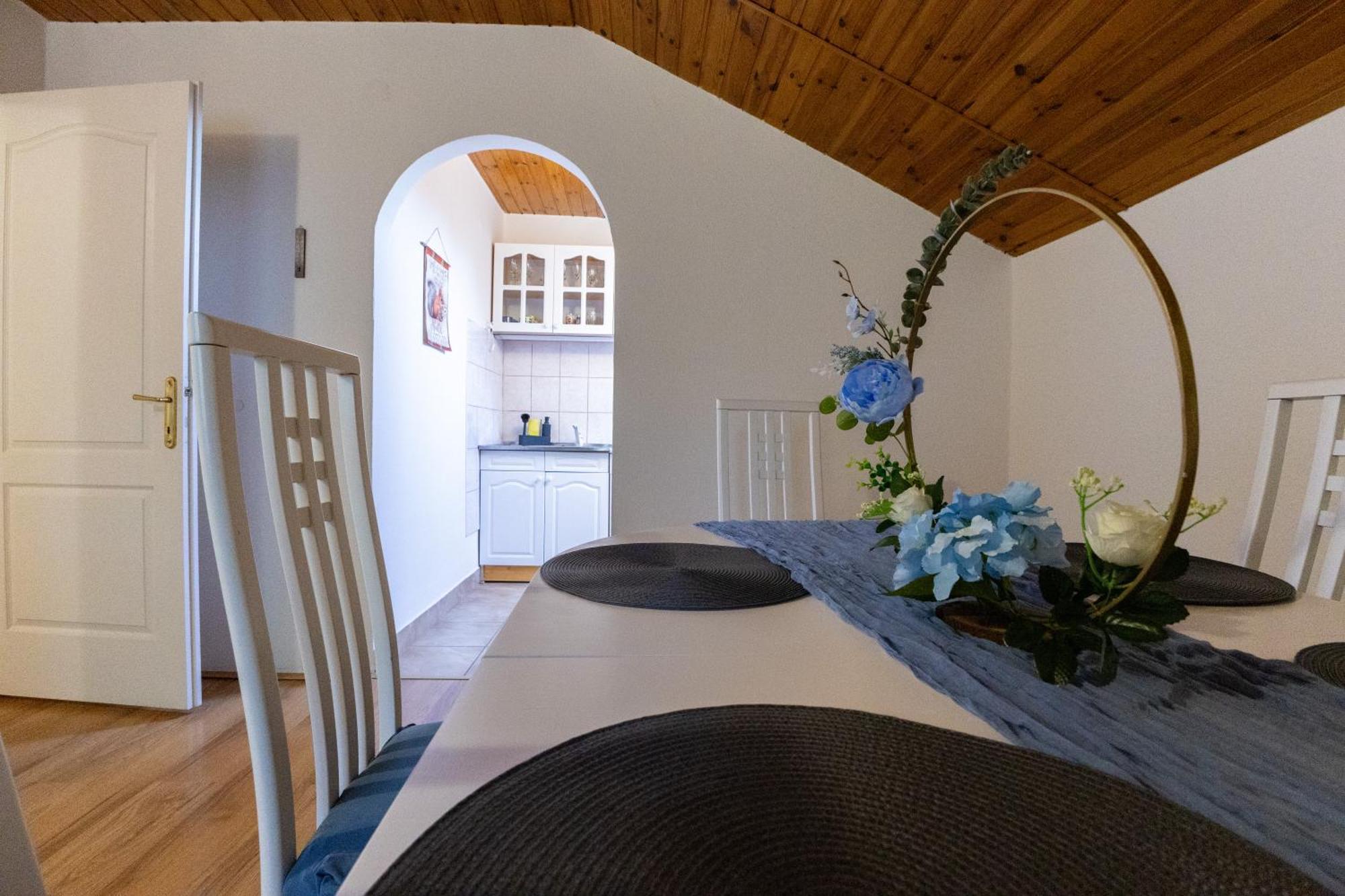 Kismokus Apartman Eğri Dış mekan fotoğraf